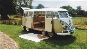 VW Campervan,Split-Screen,Cream | White