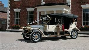 Edwardian Rolls Royce Wedding car. Click for more information.