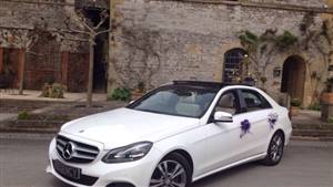 Mercedes Benz E Class SE Wedding car. Click for more information.