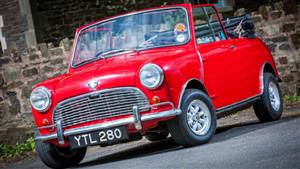 Austin Mini Wedding car. Click for more information.