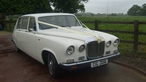 Daimler DS420 Wedding car. Click for more information.