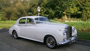 Rolls Royce Silver Cloud Wedding car. Click for more information.