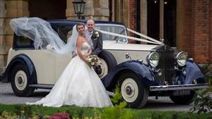 Rolls Royce 1938 Phantom III Wedding car. Click for more information.