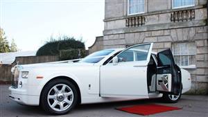 Rolls Royce,Phantom (Bespoke),Pearl white