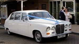 Daimler DS420 Wedding car. Click for more information.