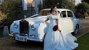 Rolls Royce Silver Cloud 1 Wedding car. Click for more information.