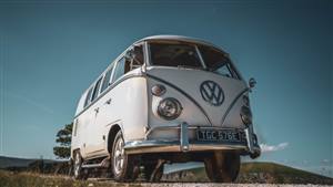 VW Campervan 1967 Split Screen Wedding car. Click for more information.