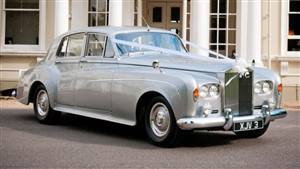 Rolls Royce Sliver Cloud III Wedding car. Click for more information.