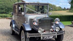 Imperial Landaulette Wedding car. Click for more information.