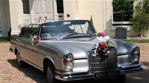 Mercedes 220SE Cabriolet Wedding car. Click for more information.