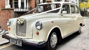 London Classic Taxi Wedding car. Click for more information.