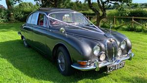 Jaguar Mk 2 Wedding car. Click for more information.