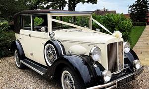 Regent 1930 Landaulette Wedding car. Click for more information.