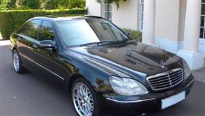 Mercedes E Class Wedding car. Click for more information.