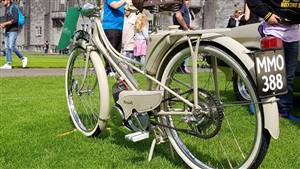Mobylette 1956 Mobecane Wedding car. Click for more information.