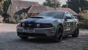 Ford Mustang GT Wedding car. Click for more information.