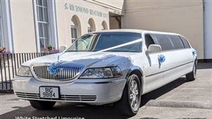 Lincoln Town Car Limousine Wedding car. Click for more information.