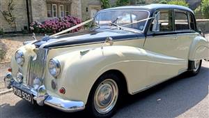 Armstrong Siddeley Star Sapphire Wedding car. Click for more information.