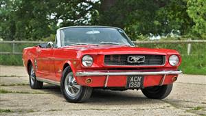 Ford,Mustang V8,Rosso Red