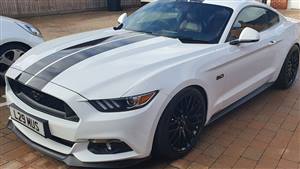 Ford,Mustang Gt Fastback,White