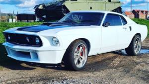 Ford 1969 Mustang Mach 1 Wedding car. Click for more information.