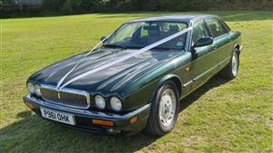 Jaguar 1997 Executive Wedding car. Click for more information.