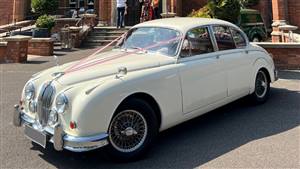 Jaguar 1960 MK II Wedding car. Click for more information.