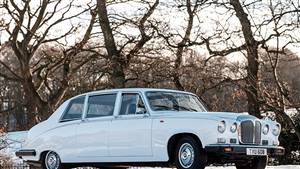 Daimler DS420 Wedding car. Click for more information.