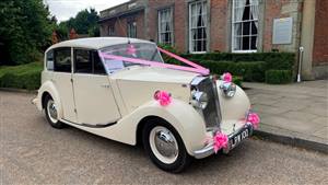 Triumph Renown Wedding car. Click for more information.