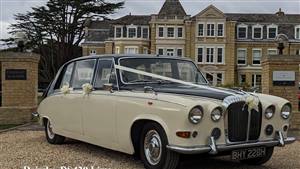 Daimler DS420 Wedding car. Click for more information.