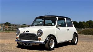 Austin Mini Wedding car. Click for more information.