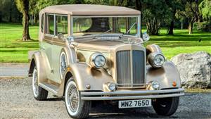 Regent Landaulette Wedding car. Click for more information.