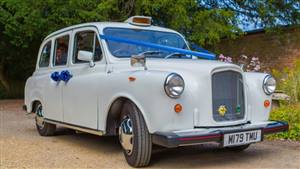 London Taxi Wedding car. Click for more information.