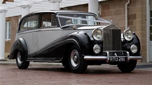 Rolls Royce Silver Wraith Wedding car. Click for more information.