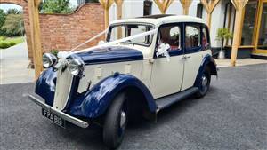 Austin 10 Cambridge Wedding car. Click for more information.