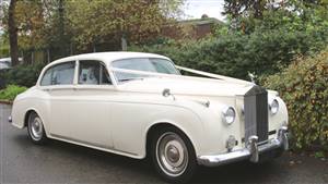 Rolls Royce Silver Cloud Wedding car. Click for more information.