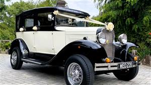 Badsworth Landaulette Wedding car. Click for more information.