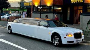 Chrysler Limousine Wedding car. Click for more information.