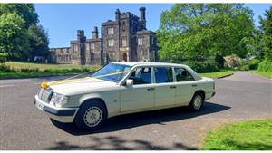 Mercedes Limousine Wedding car. Click for more information.