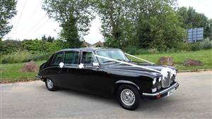 Daimler DS420 Wedding car. Click for more information.