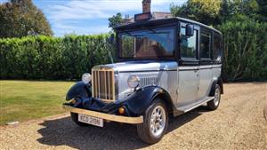 Asquith Taxi Wedding car. Click for more information.