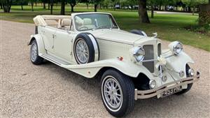Beauford Tourer Wedding car. Click for more information.