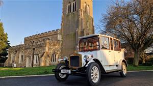 Fleur-de-lis Belgravia Wedding car. Click for more information.