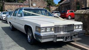Cadillac 1977 Sedan de Ville Wedding car. Click for more information.