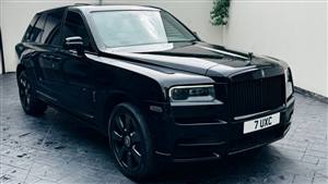 Rolls Royce Cullinan Wedding car. Click for more information.