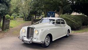 Bentley S1 Wedding car. Click for more information.