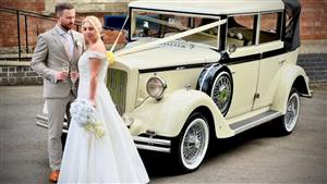 Regent Landaulette Wedding car. Click for more information.