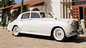 Rolls Royce Silver Cloud II 1960 Wedding car. Click for more information.
