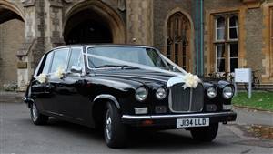 Daimler DS420 Wedding car. Click for more information.