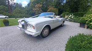 Rolls Royce Corniche II Convertible Wedding car. Click for more information.